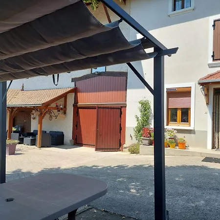 Villa Les Copains D'Abord Beaucroissant Exterior foto